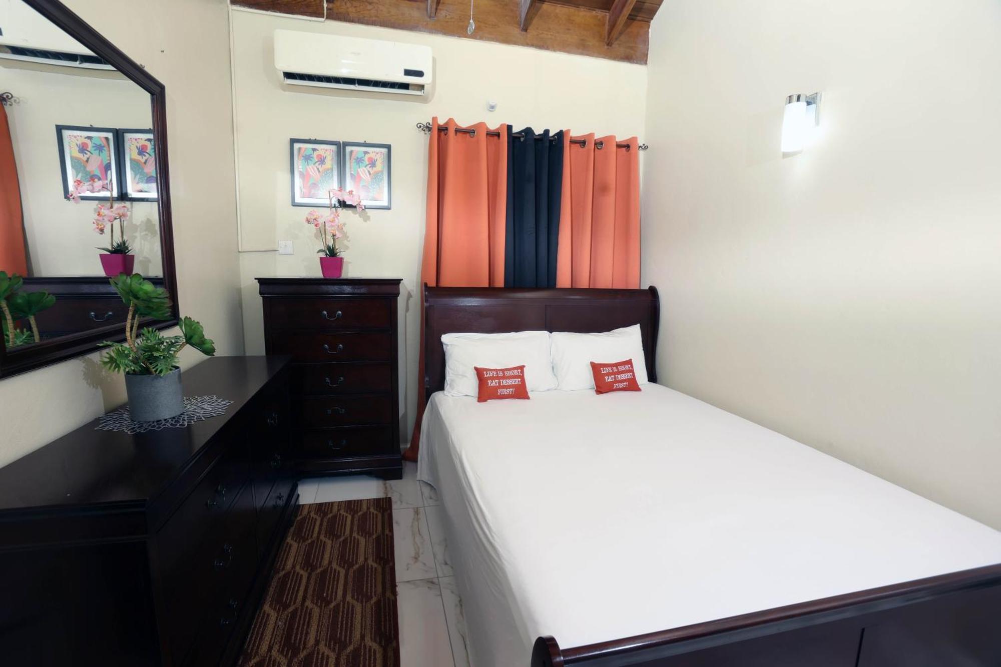 Spacious Luxury 3 Bed Rooms In Κίνγκστον Εξωτερικό φωτογραφία